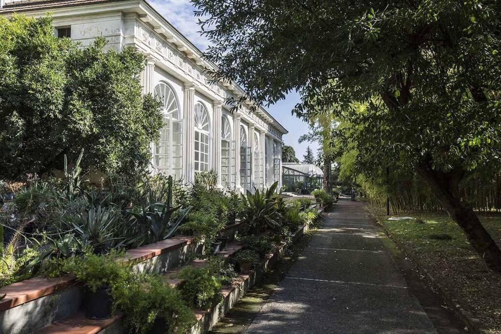 Appartement Tra Il Bosco E L'Orto à Naples Extérieur photo