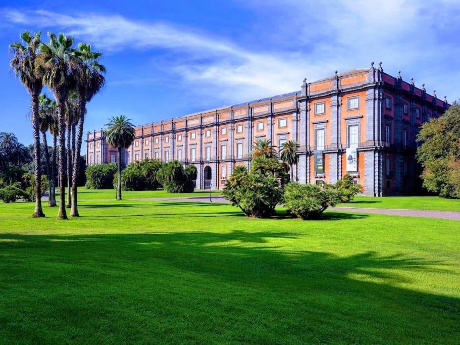 Appartement Tra Il Bosco E L'Orto à Naples Extérieur photo